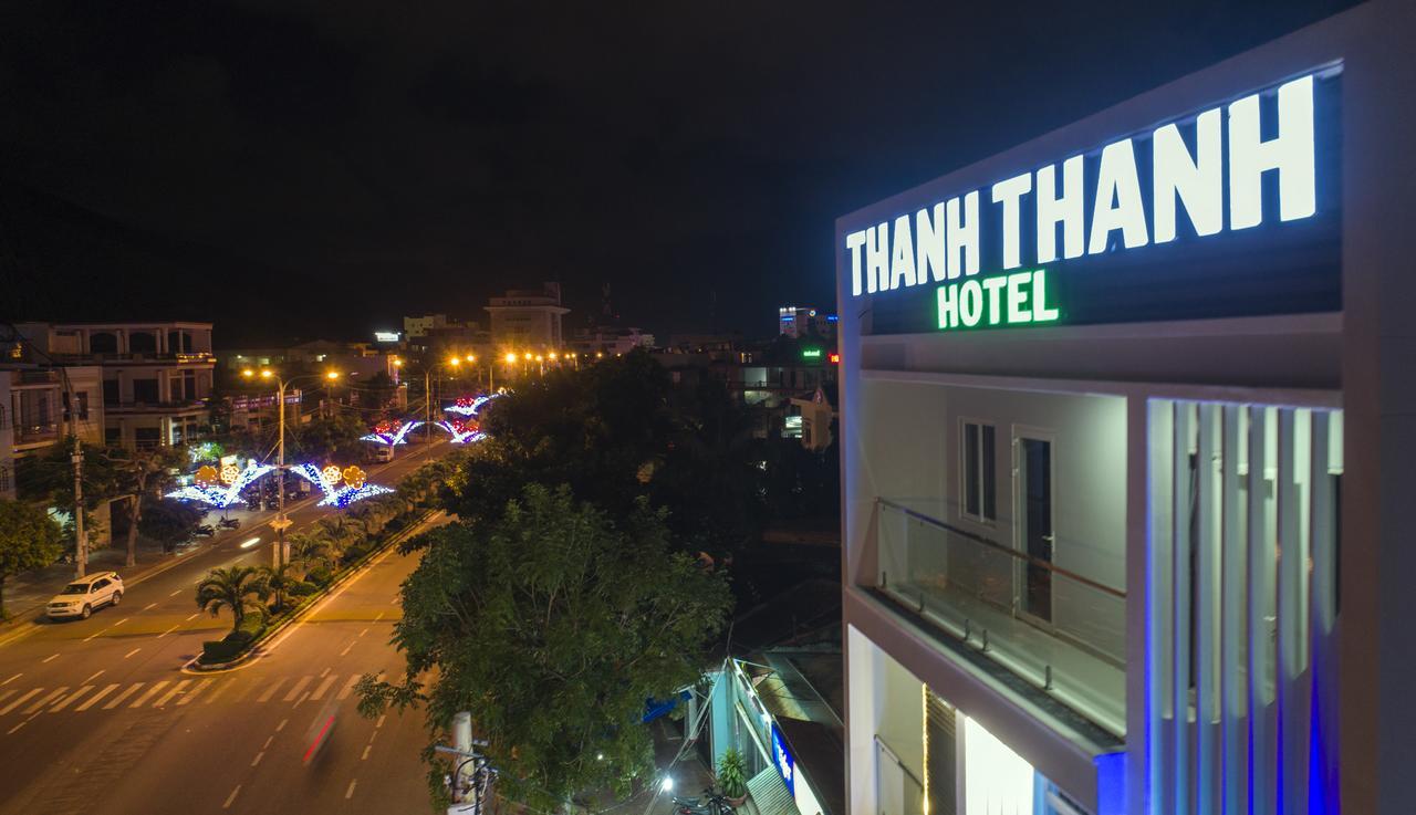 Thanh Thanh Hotel Куинён Экстерьер фото