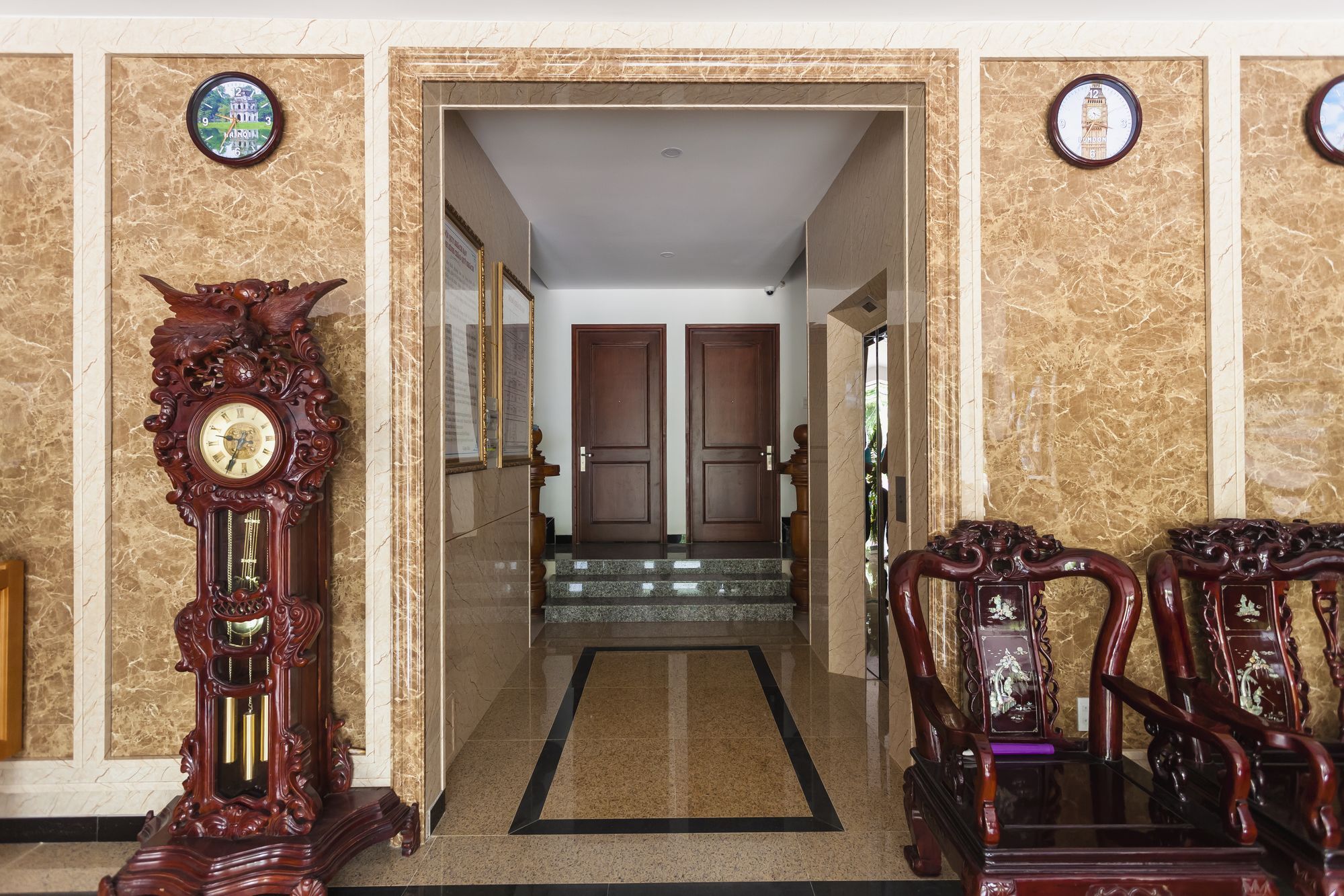 Thanh Thanh Hotel Куинён Экстерьер фото